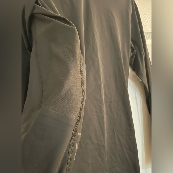 Lululemon Black Long Sleeve breathable athletic top (see measurements for size) - Picture 5 of 10